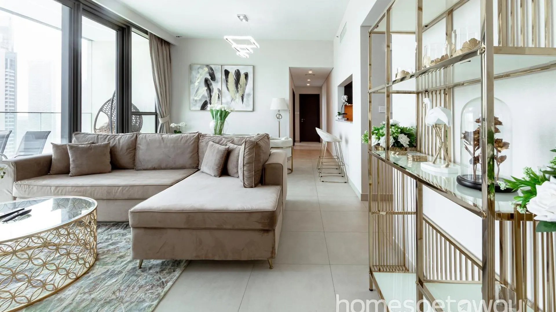 Homesgetaway-Lovely 3Br+Maids Room In Downtown Views Дубай
